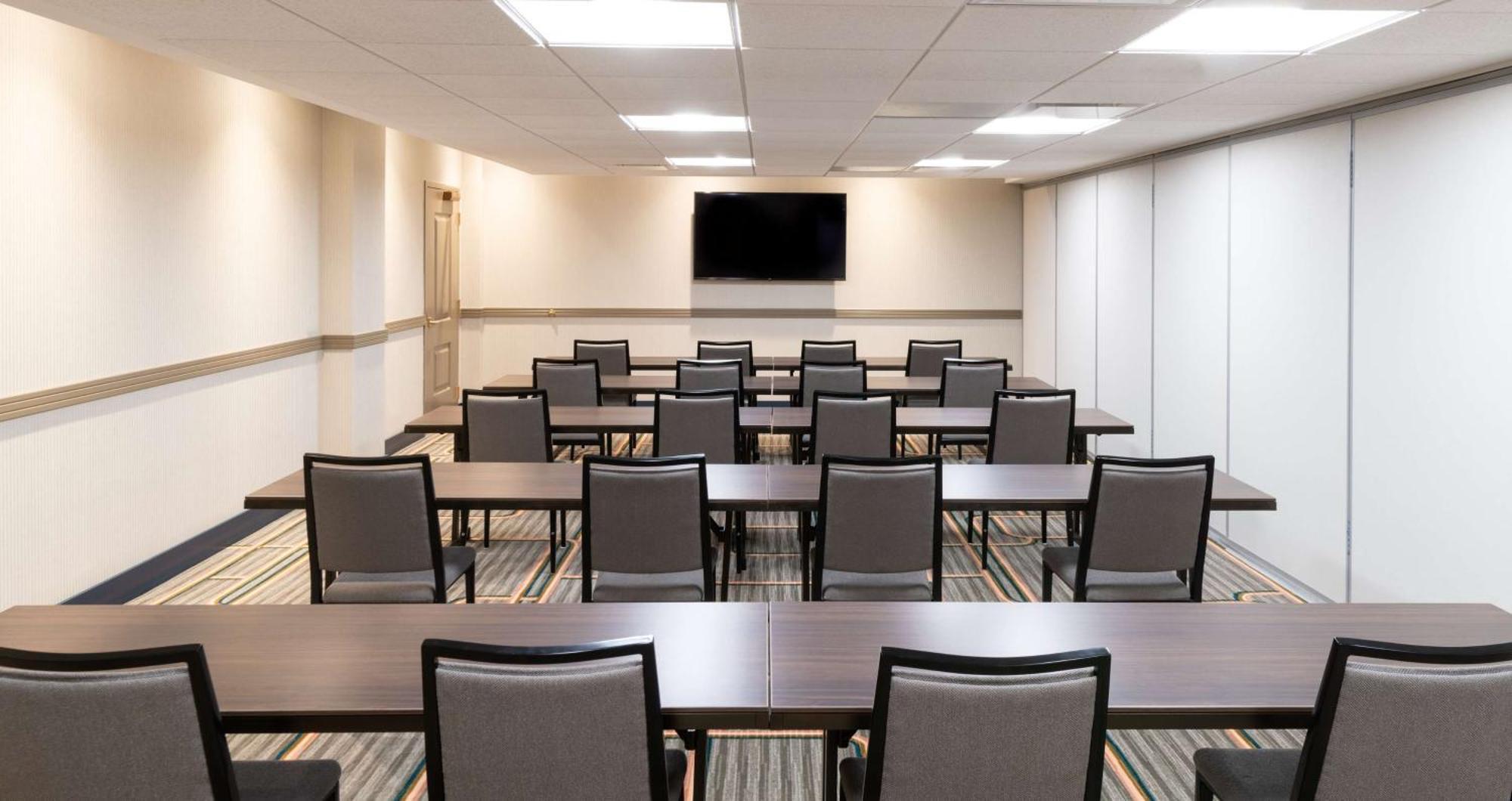 Hilton Garden Inn Flint Downtown Εξωτερικό φωτογραφία
