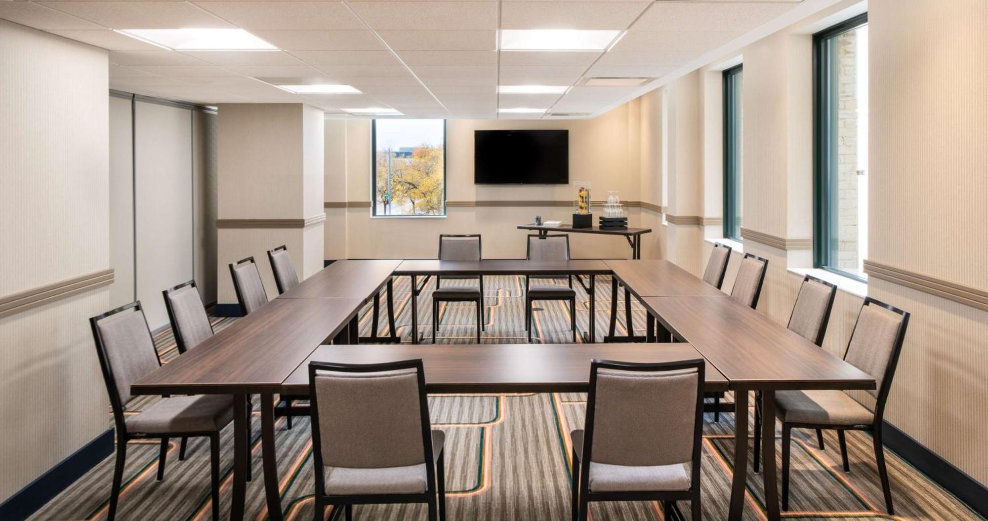 Hilton Garden Inn Flint Downtown Εξωτερικό φωτογραφία
