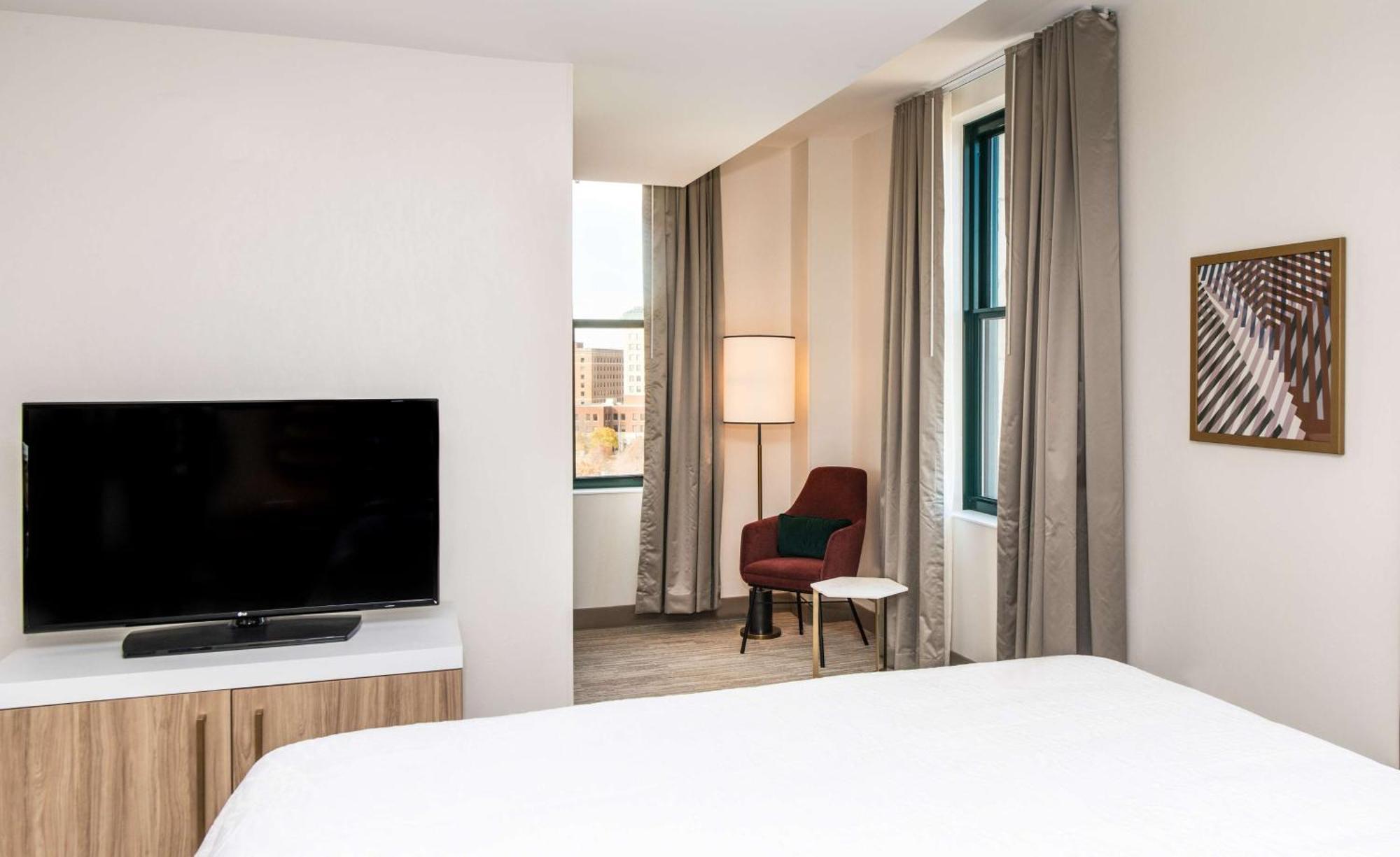 Hilton Garden Inn Flint Downtown Εξωτερικό φωτογραφία