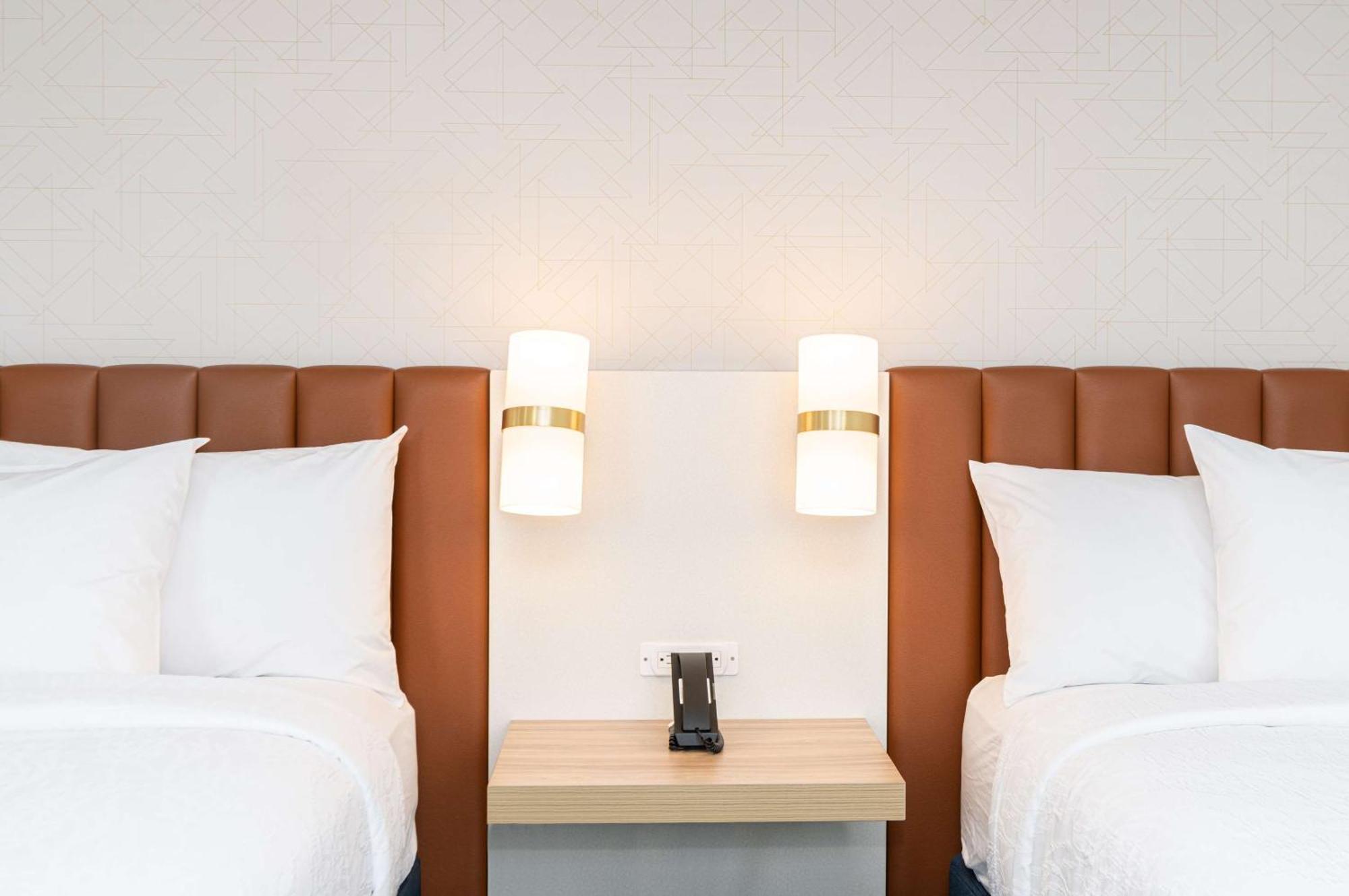 Hilton Garden Inn Flint Downtown Εξωτερικό φωτογραφία